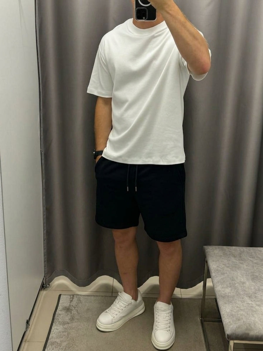 2 Baggy Sweat-Shorts = 239Dh