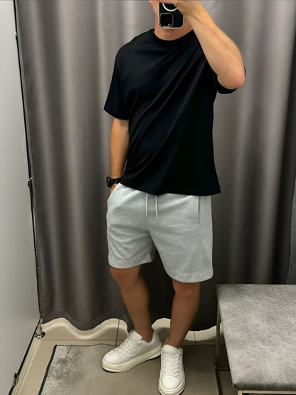 2 Baggy Sweat-Shorts = 239Dh